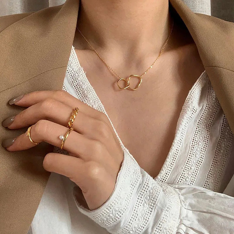 nicely Necklace