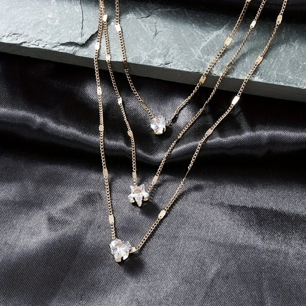 sara necklace