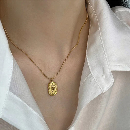 Damask Necklace