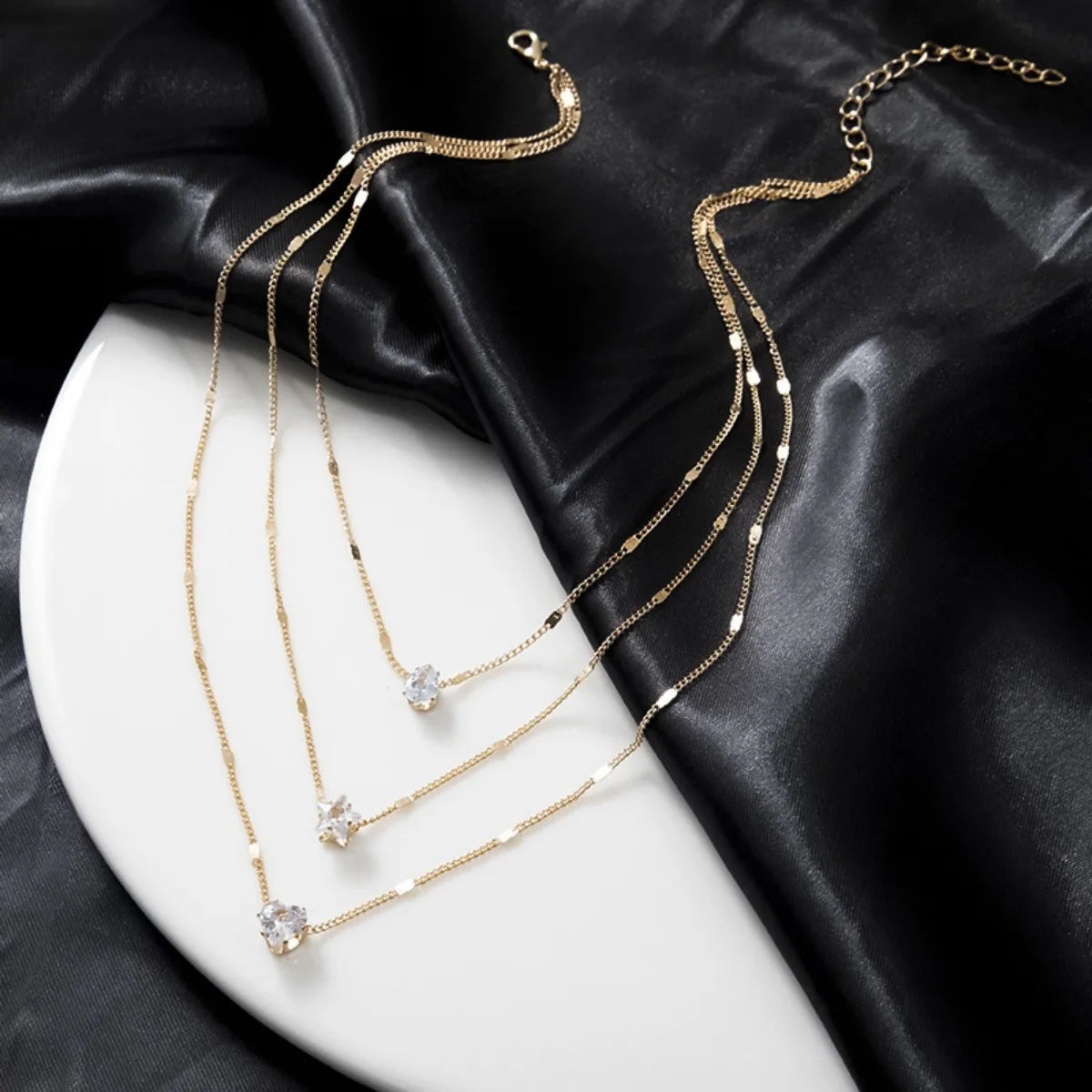 sara necklace